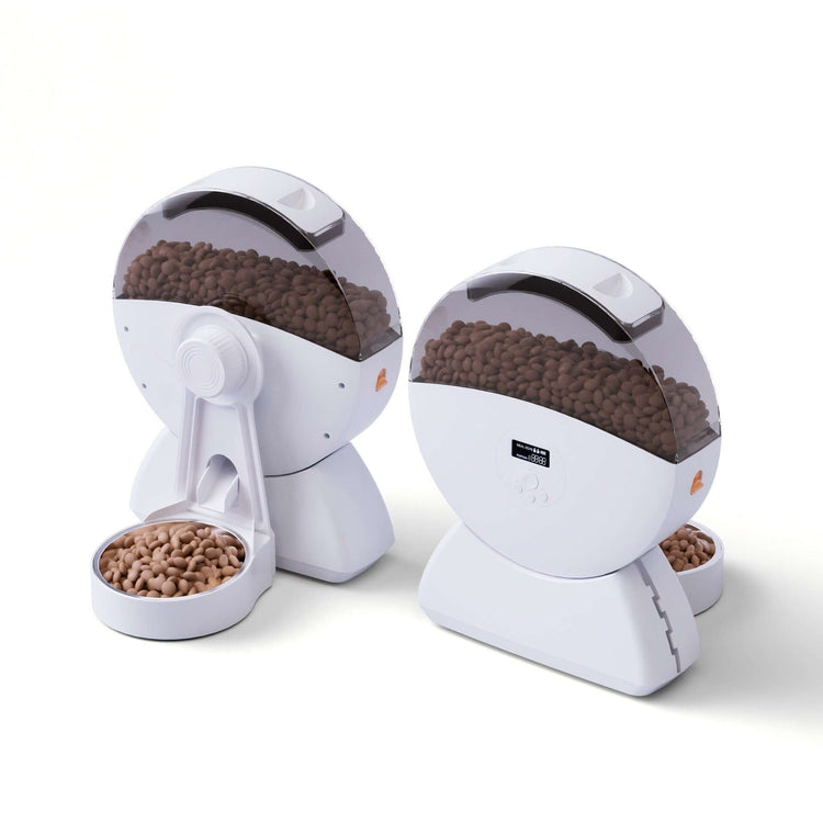 LUXENEST HOME Smart Pet Feeder displaying dry pet food compartments and dispensing bowl