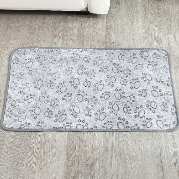 LUXENEST HOME Round Plush Dog & Cat Bed Nest with a cat lounging comfortably in a soft, cozy bed.